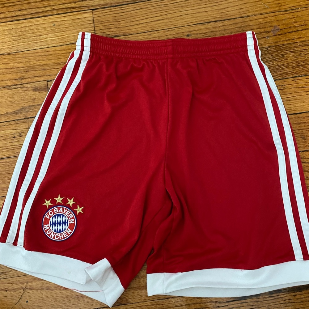 2 pairs of adidas kids soccer shorts size Medium